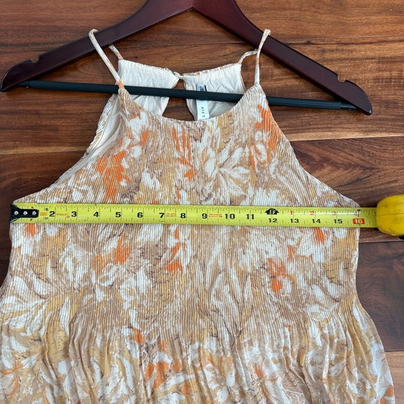 Nordstrom Lush Pleated Flowy Floral Maxi Dress Vacation Summer Easter Dainty S - Picture 9 of 10